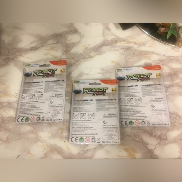 Water Activated Fish with Two Sets Batteries - Picture 5 of 7